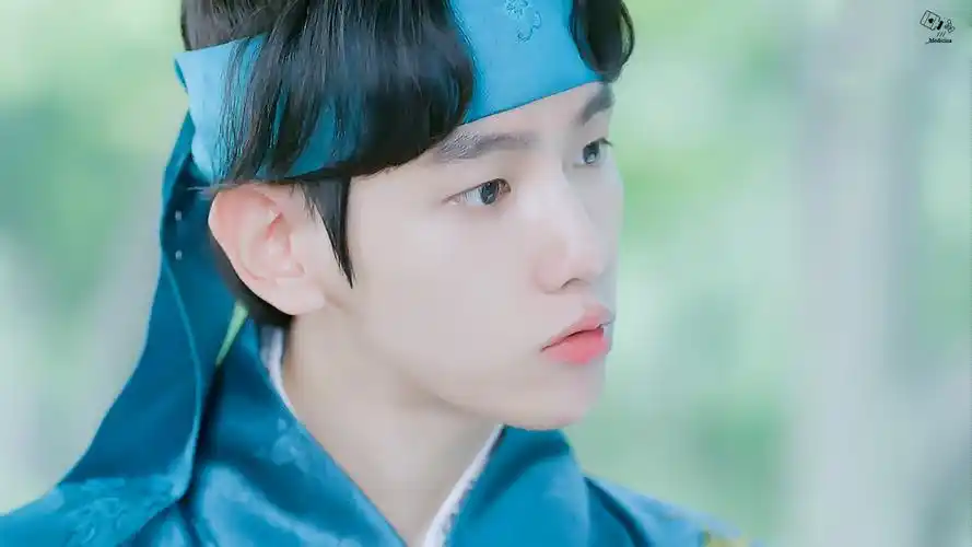 边伯贤可爱美手美男高清壁纸头像步