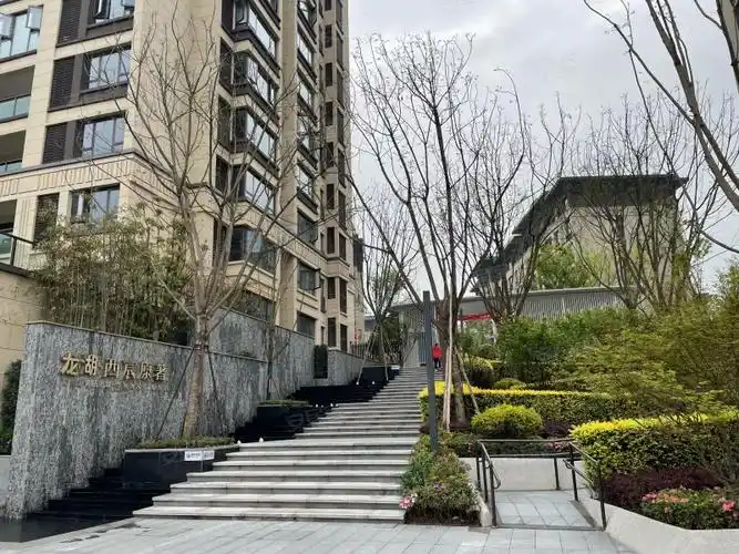 龙湖西宸原著(别墅),大学城东一路-重庆龙湖西宸原著(别墅)二手房