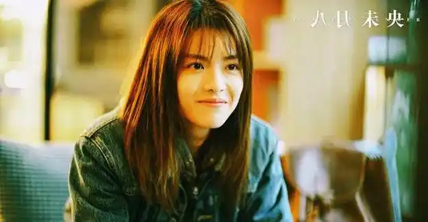 还客串了《1921》《宠爱》,这些片本来被寄予厚望,可惜都没让钟楚曦的