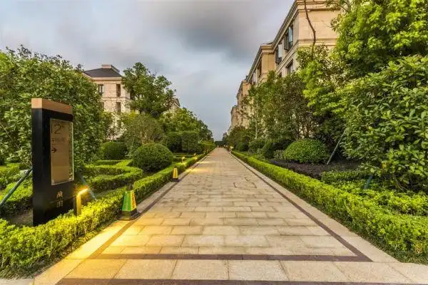 海伦堡绿城兰园能买吗绿城兰园房价松江有大平层吗松江大学城有大平层