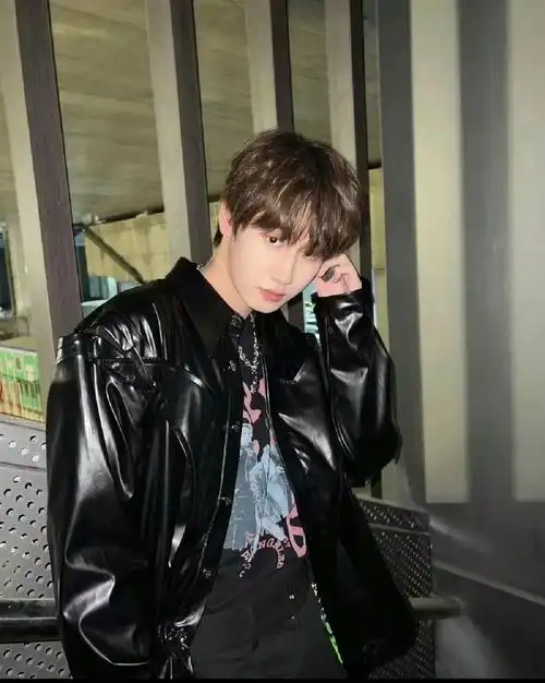 ak刘彰ins更新happynewyear