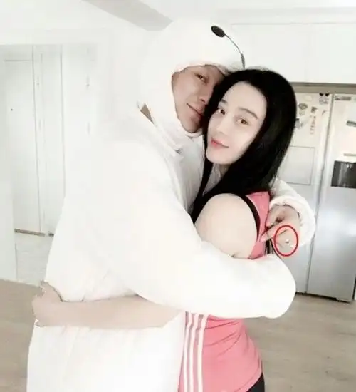 范冰冰李晨再被传假分手已同居,李晨工作室置顶声明态度明确