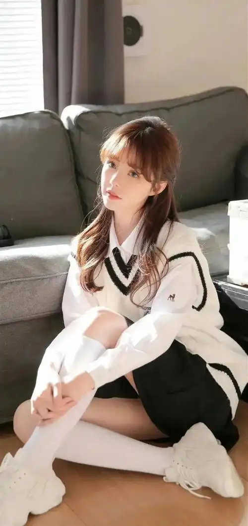 男朋友爸爸的一句玩笑话想让我放弃你该怎么办?|美女