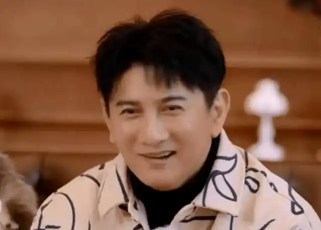 初见惊艳,如今变"大饼脸"的18位明星,古天乐刘亦菲都逃不过