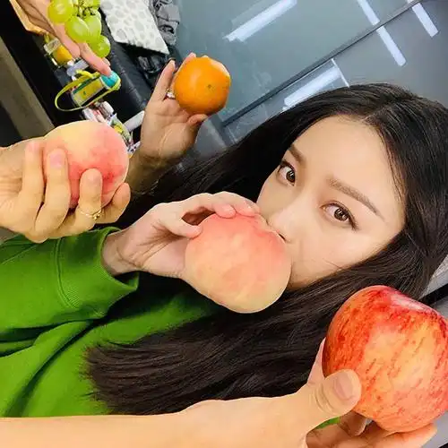 倪妮清冷头像 我该怎么向你介绍现在的我呢 该切歌了吗_腾讯新闻