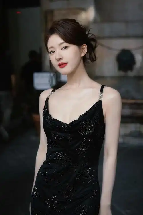 论赵露思去一趟米兰能诞生多少神图