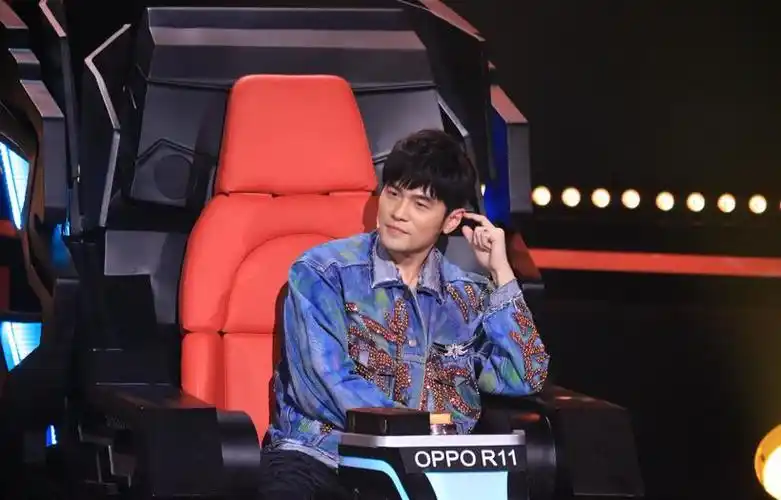 中国新歌声周杰伦豪言2分钟灭对手