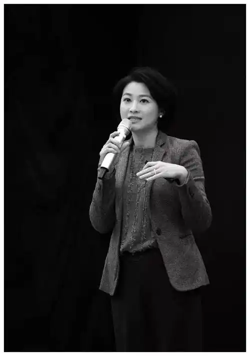 主持人王欢:13年确诊乳腺癌晚期后,仍保持高强度工作,遗憾离世_生活