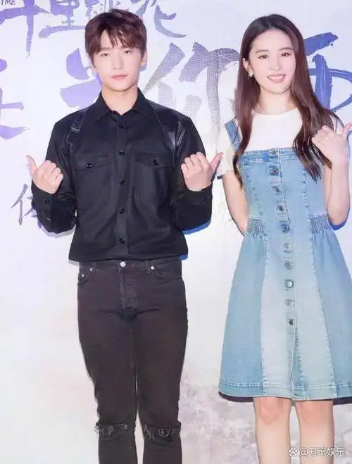 以为是精致男星,实则身材五五分,腿又短又粗,感觉自己被骗了