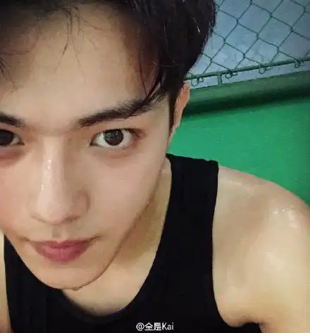 无聊挖坟许凯模特时期自拍