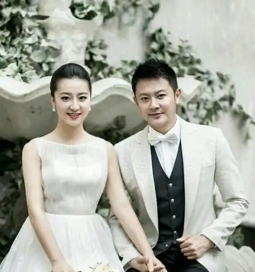 这个男演员一生事业毁在两个女人手里妻子只有脸是真的