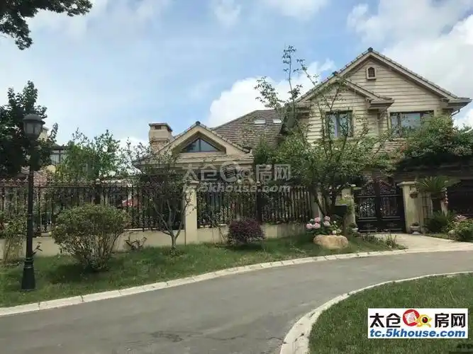 太仓娄江新城独栋别墅470平置出行方便带院子诚心出售5室2厅3卫1280万