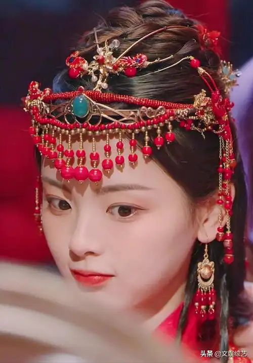 杨超越古装(为什么杨超越穿搭古装造型) - 桓桂百科号