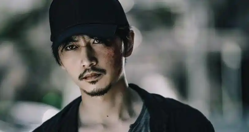 陈晓26岁到36岁颜值变化:从古偶男神到现代男人,五官一直完美_腾讯