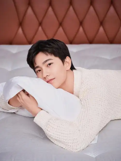 #阿喜睡睡念##杨洋喜临门品牌代言人#