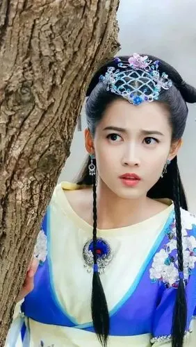 新倚天屠龙记赵敏扮演者是谁?这版的赵敏你给几分?