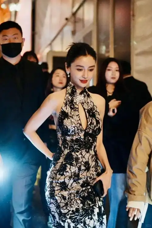 杨颖面子碎一地,咖位降级与杨超越同座,憔悴迷茫全写脸上|倪妮|杨幂