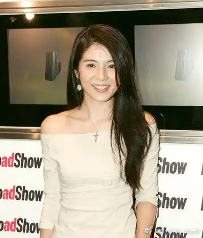 没想到,八年后,杨采妮和邱韶智再次重逢,杨采妮这一次,毫不犹豫地回到