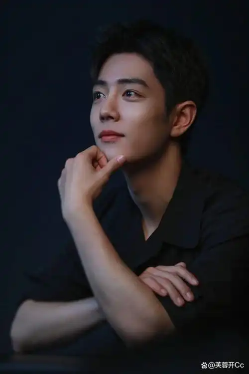 肖战有钱哥哥黑色西装,酷!帅呆了