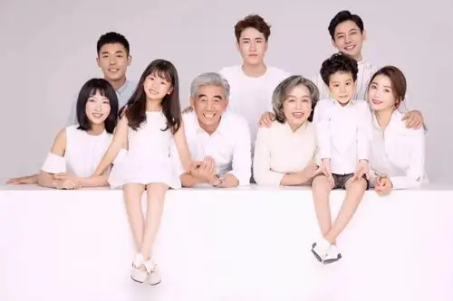 再不拍张全家福,父母就老了