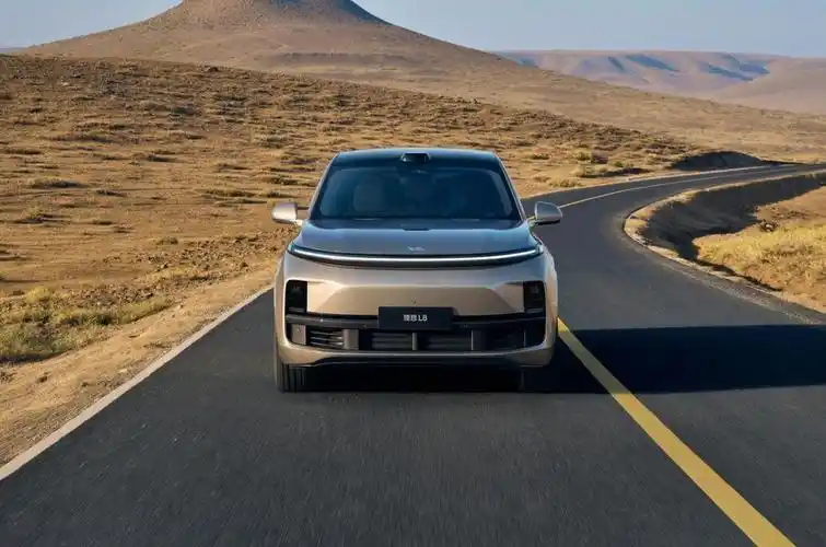 别再说什么套娃油耗割韭菜理想l7真的很会拿捏用车需求