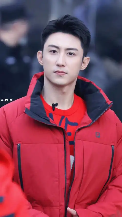 的脸再次拜倒在帅气的运动裤下你怎么这么好看@johnny黄景瑜952023