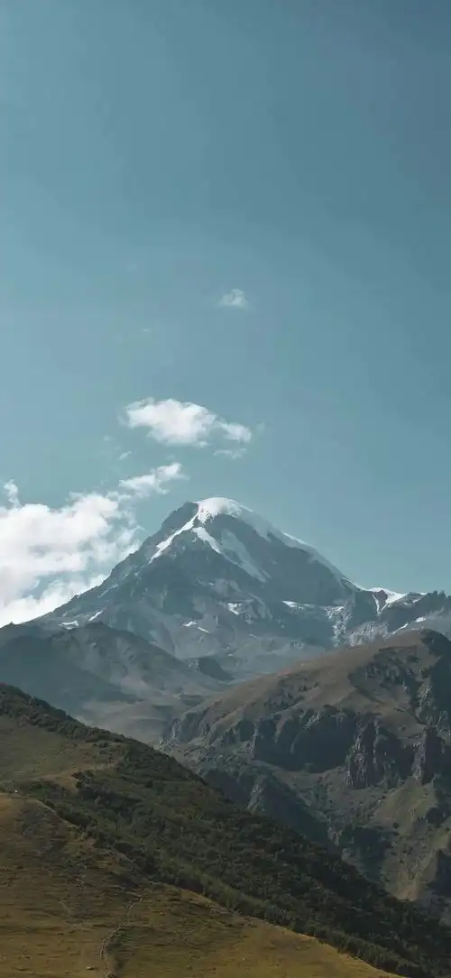 18张超级好看的全面屏手机壁纸看一眼就想换上