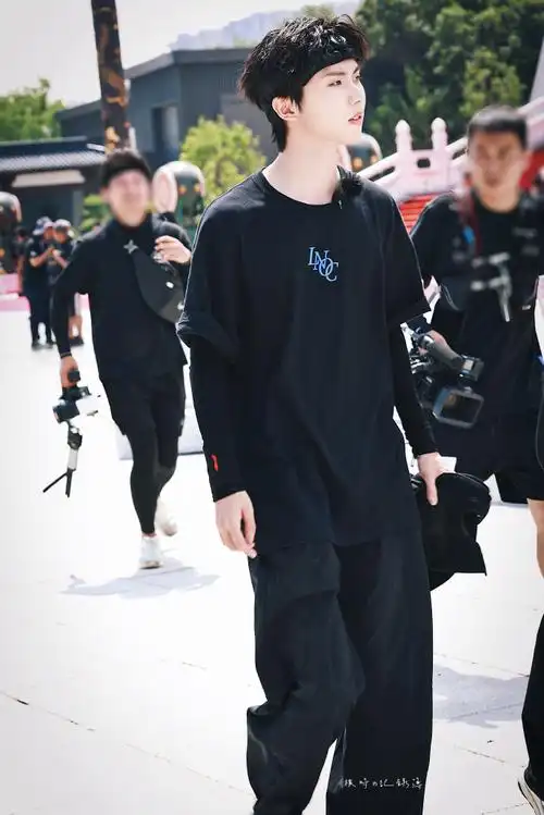 马嘉祺全员加速中