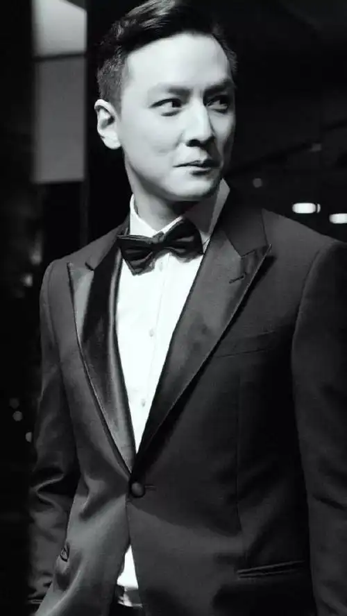 中影星美影人〗吴彦祖