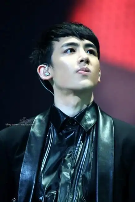 nichkhun~哪个角度都帅!