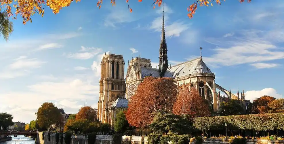 巴黎圣母院2k高清壁纸,重建后也不是原版了,赶快收藏!