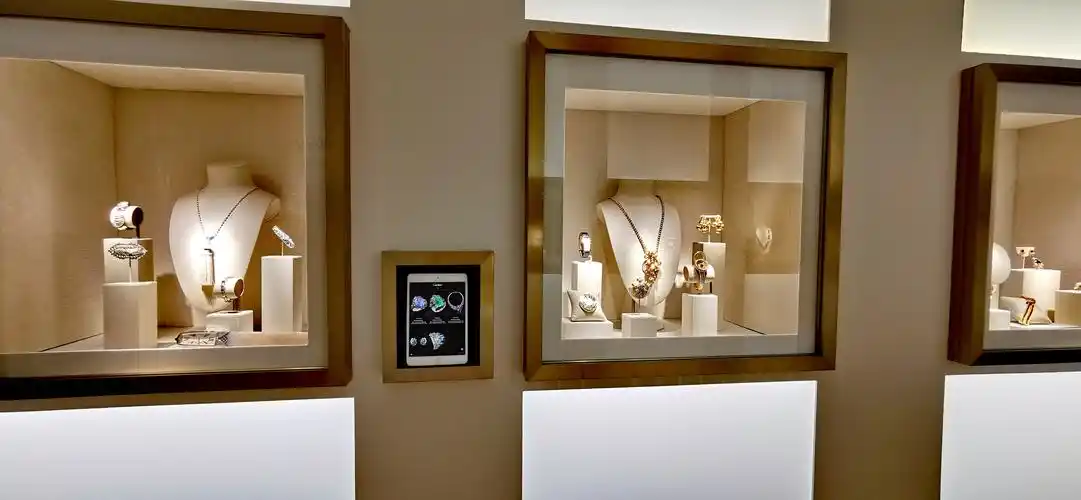 卡地亚"星河传奇原石密语"magnitude 珠宝展