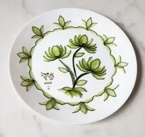 简单美丽的黄瓜花围边盘饰