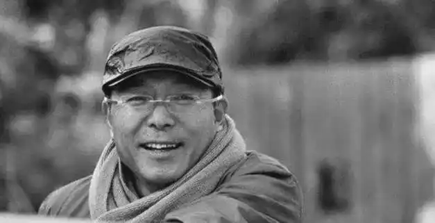 生的洒脱走的潇洒去世四年后才知道谢园的人生有些悲凉