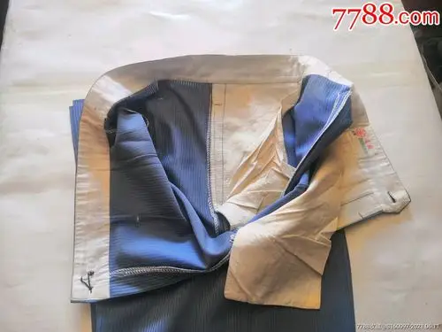 老式旁开门女裤