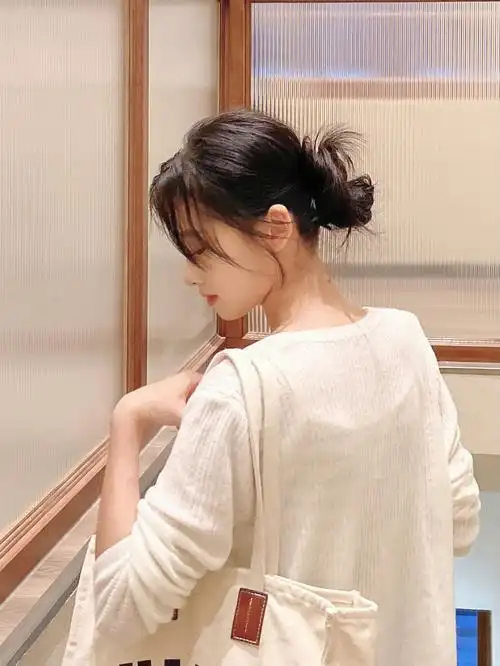 温柔韩式低丸子头氛围感满分