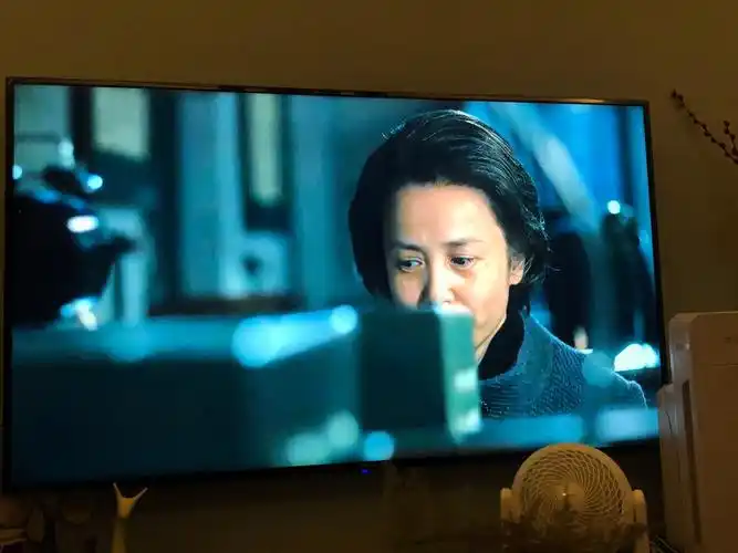 心情不好的时候,追剧会是一个不错的选择!