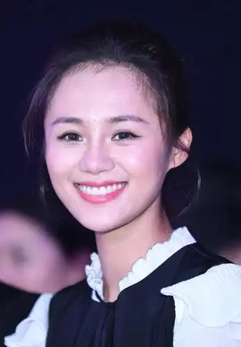 安悦溪曾经的糖宝已经三十岁了,没有炒作,她值得最好的支持!