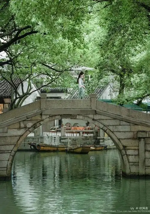 深锁的烟雨江南,是我一生的思念.那缕带