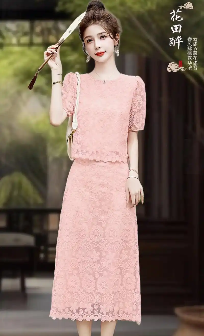 仙女们～这套小香风蕾丝套装裙太美啦～今年的流行来