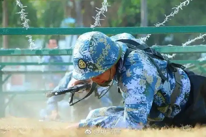 海军沙角大学课程曝光南海舰队某训练. 来自央广军事 - 微博