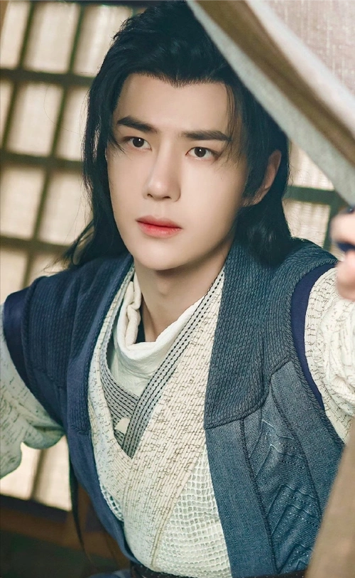 粉丝疯路人懵竟有人相信王一博谢允出现在肖战玉骨遥里