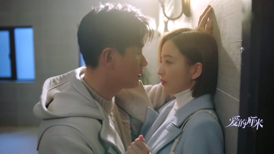 《爱的厘米》最强小三开始对大姐夫下手,男女主角拥吻在一起