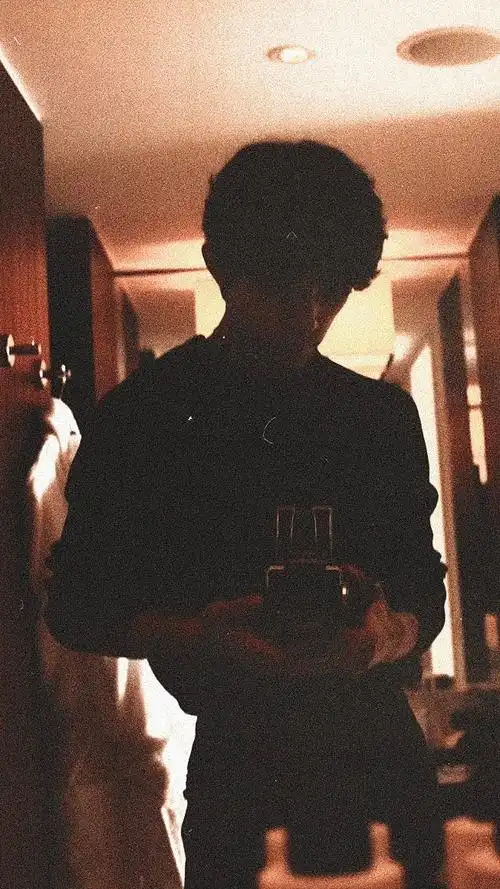 易烊千玺六一营业