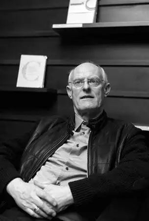 托尼-克拉格:艺术无用,所以伟大