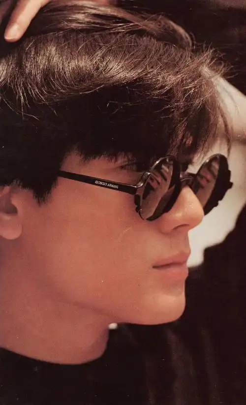 现在的年轻人对郭富城的颜值一无所知摇个头而已点赞就百万