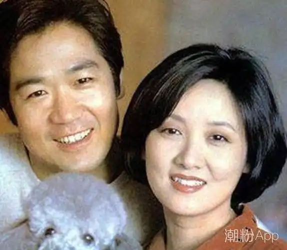 邓婕有自己的孩子吗 流泪后悔放弃生育是真的吗