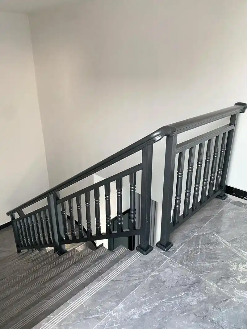 银灰色款铝合金楼梯扶手和护栏.31米不用加班一天完工,只有专 - 抖音