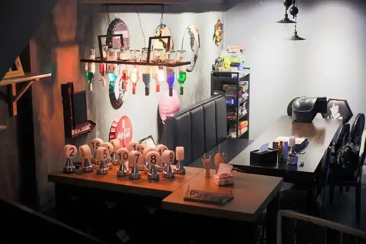 萧山宁围九堡大桥下离下沙很近狼人杀剧本杀小团队招人啦