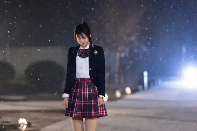 angelababy校服怼脸自拍##angelababy的眼睛好大